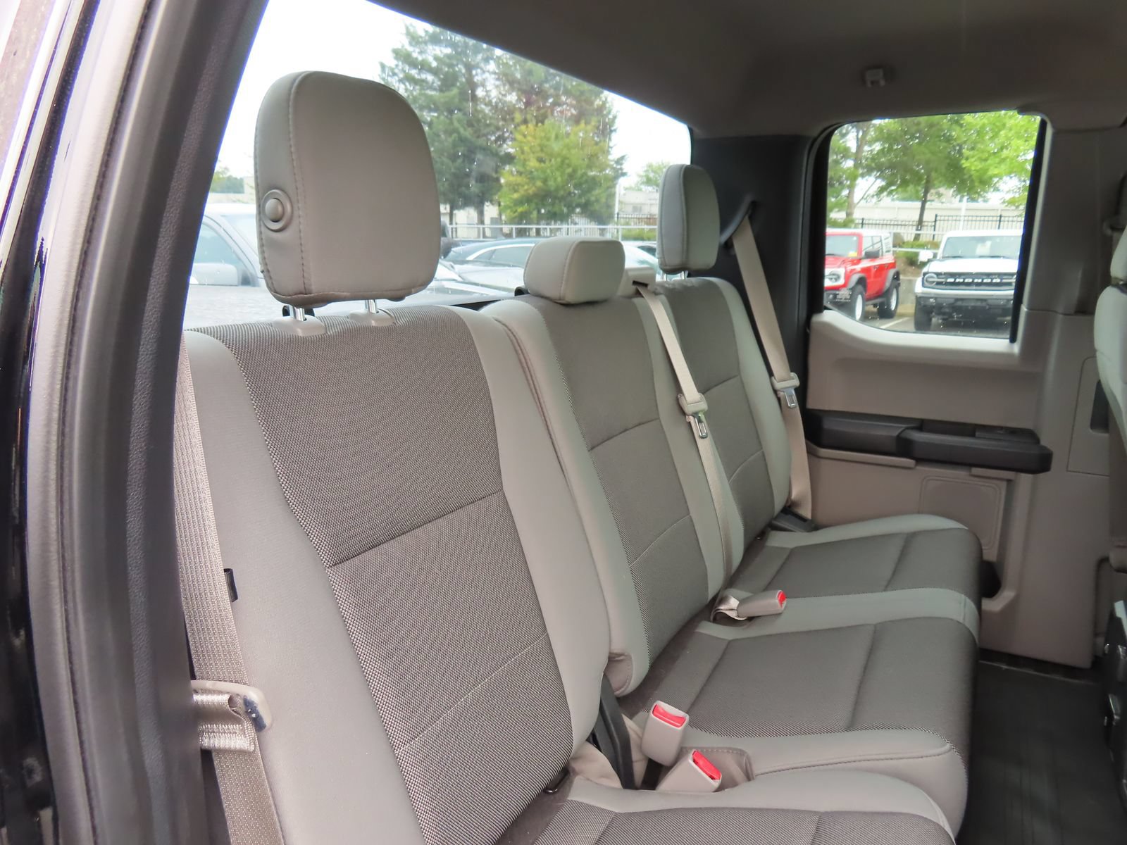 Certified 2017 Ford F150 XL w/ Equipment Group 101A Mid RWD image 26