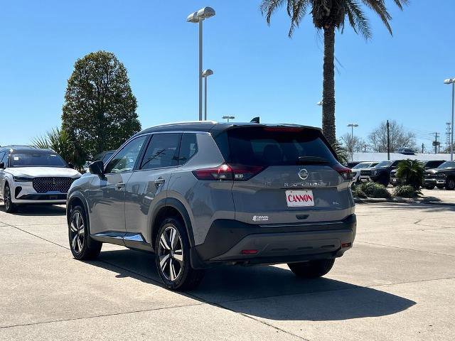 Used 2021 Nissan Rogue SL image 3