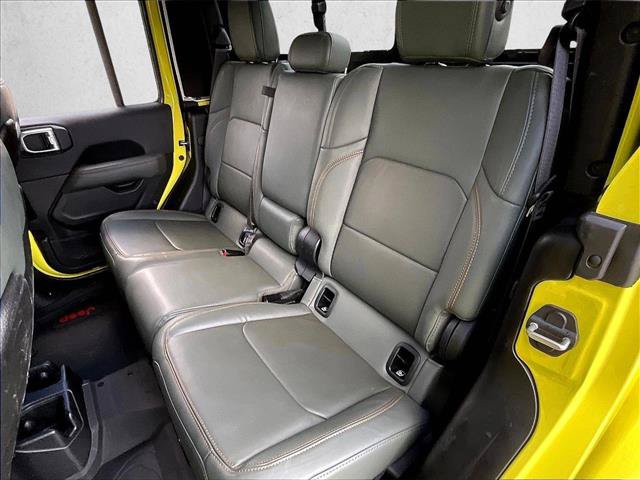 Used 2024 Jeep Gladiator Mojave AWD/4WD image 27