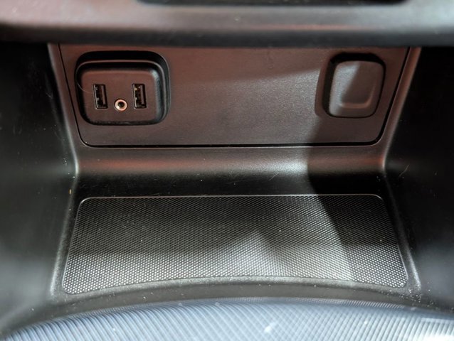 Used 2022 Chevrolet Colorado Z71 image 12