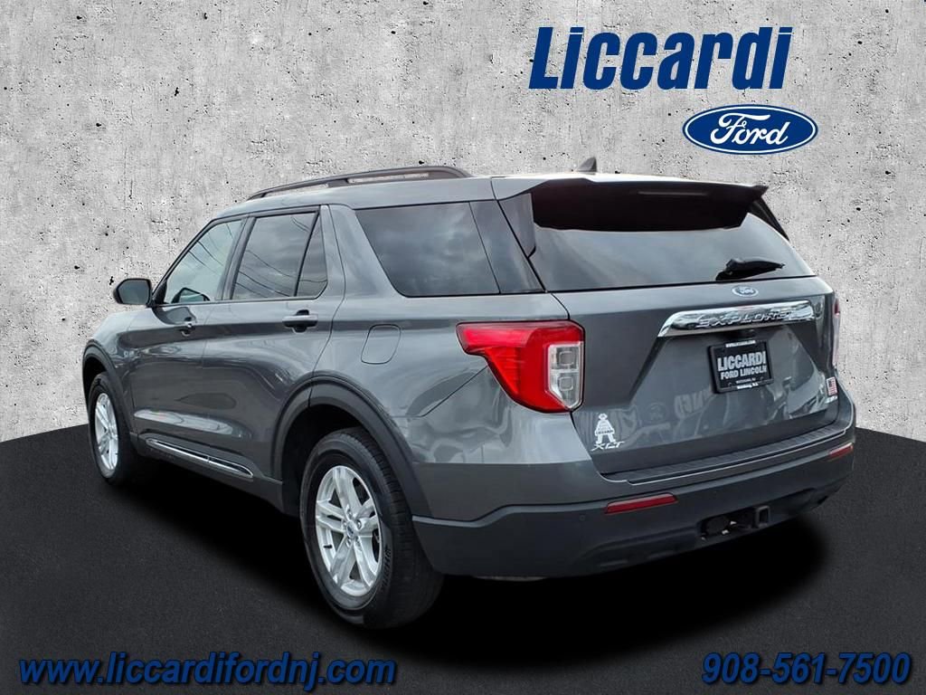 Certified 2022 Ford Explorer XLT w/ Class IV Trailer Tow Package image 4