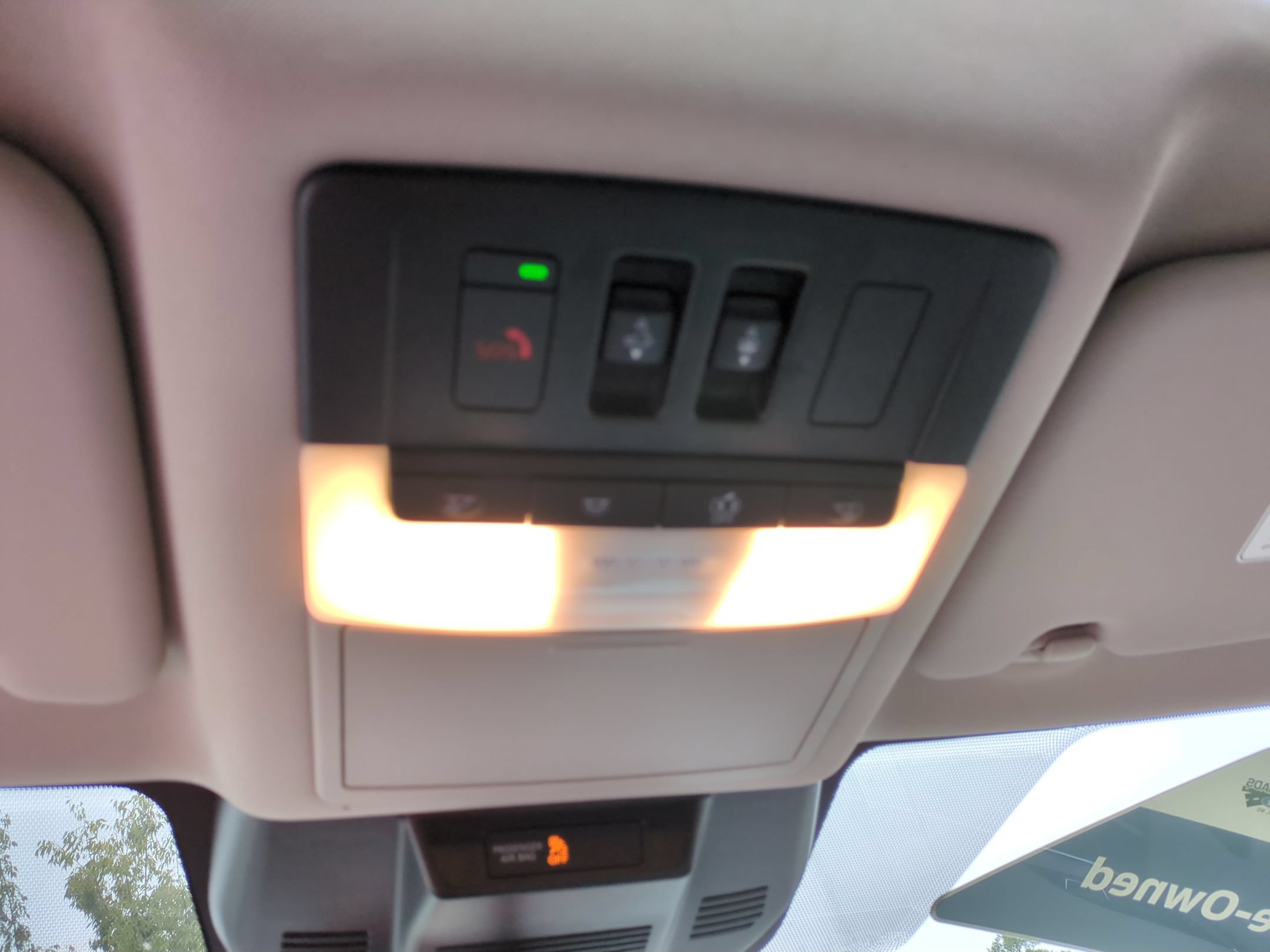 Used 2025 Nissan Rogue SV w/ SV Premium Package FWD image 27