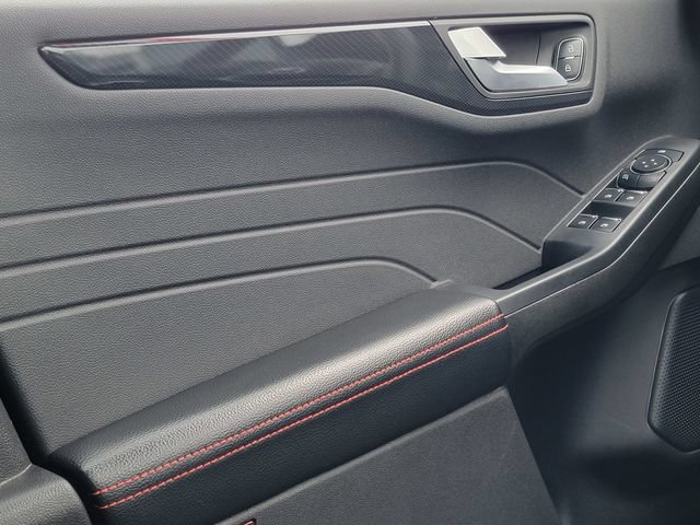 Certified 2023 Ford Escape ST-Line w/ Tech Pack #1 FWD image 37