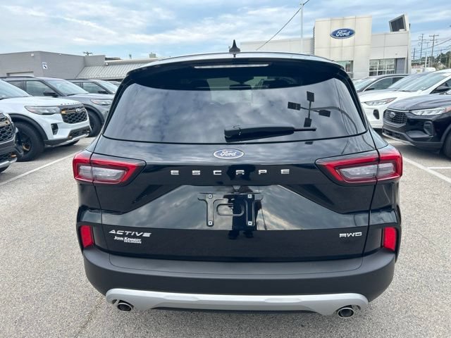 Certified 2023 Ford Escape Active AWD/4WD image 10