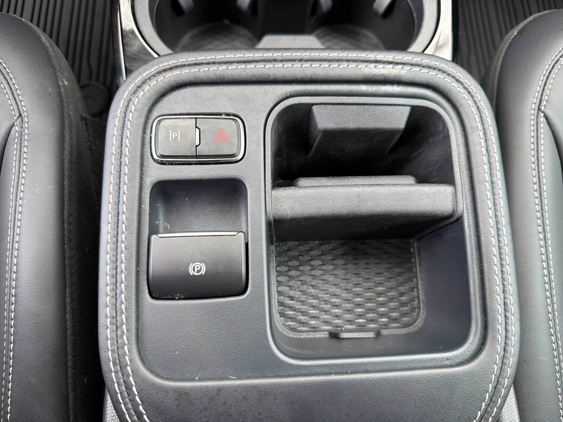 Certified 2025 Ford Mustang Mach-E Premium AWD/4WD image 11