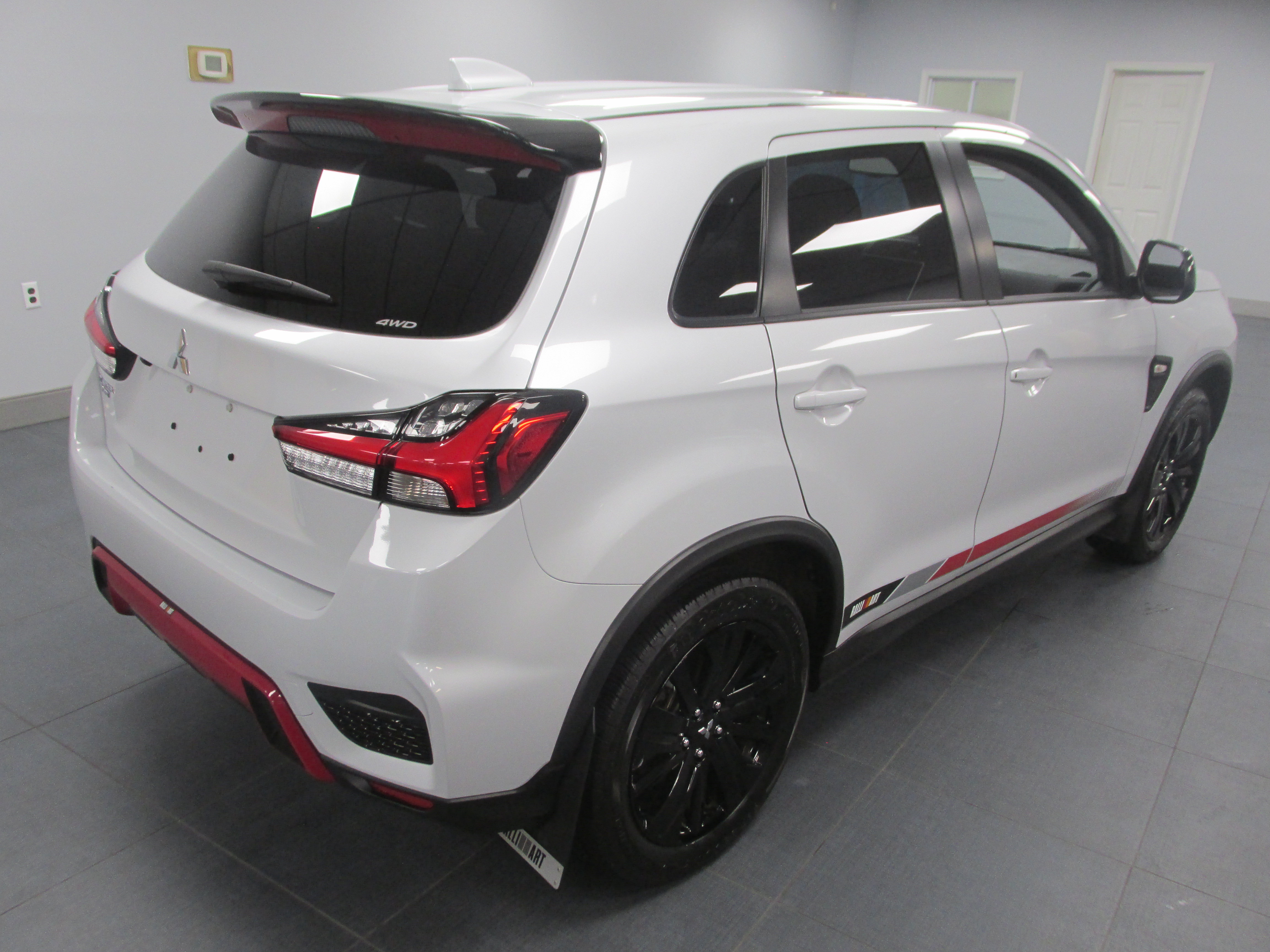 Used 2024 Mitsubishi Outlander Sport Ralliart AWD/4WD image 5