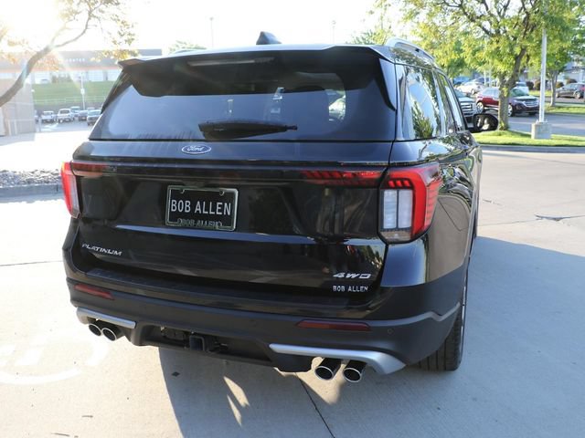 Certified 2025 Ford Explorer Platinum w/ Ultimate Package AWD/4WD image 5