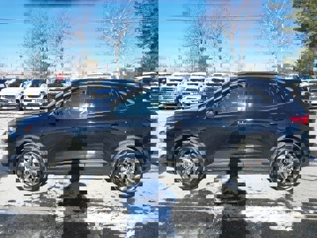 Certified 2025 Ford Escape ST-Line image 5