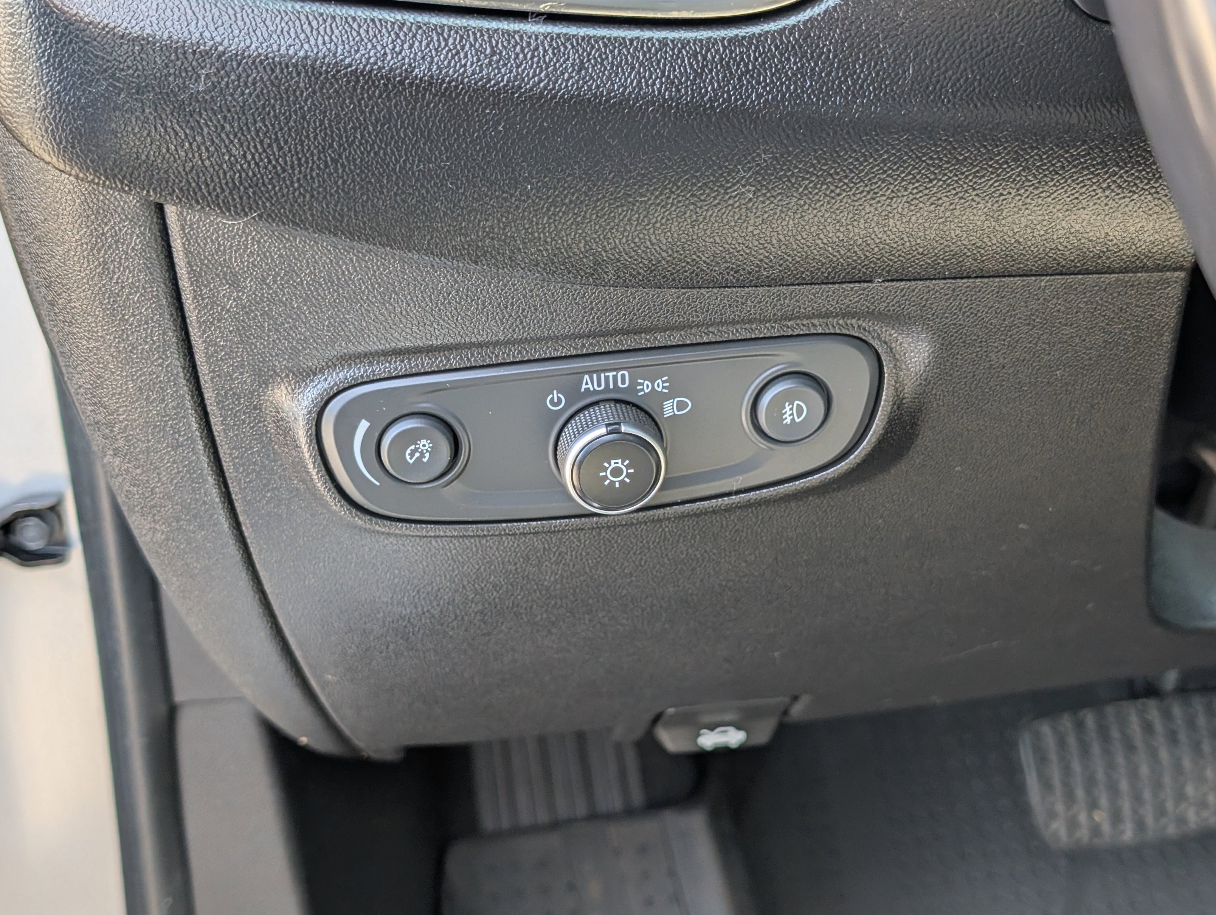 Used 2019 Chevrolet Equinox Premier AWD/4WD image 22