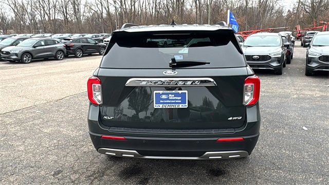 Certified 2023 Ford Explorer XLT w/ Equipment Group 202A image 4