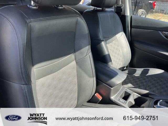 Used 2022 Nissan Rogue Sport SV w/ Technology Package image 23