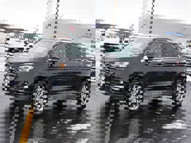Certified 2024 Ford Edge Titanium image 4