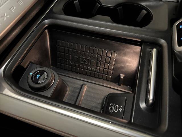 Certified 2025 Ford Expedition Active image 31