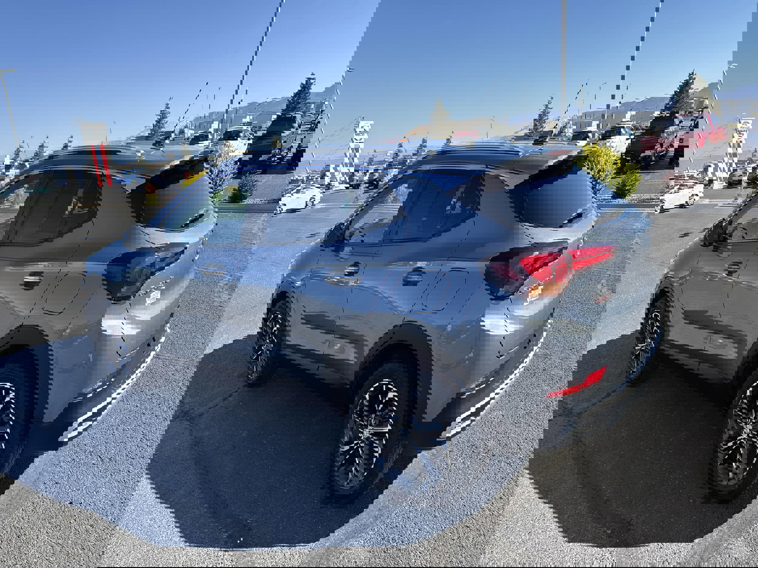 Used 2022 Buick Encore GX Select image 3