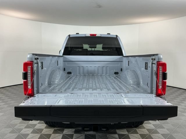 Certified 2025 Ford F350 Lariat w/ FX4 Off-Road Package AWD/4WD image 7