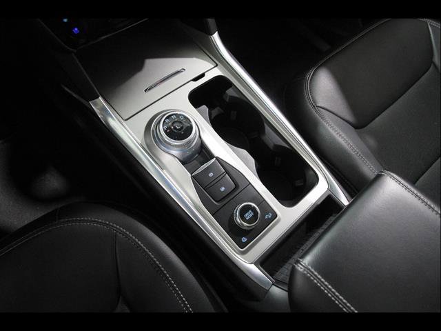 Certified 2022 Ford Explorer Limited w/ Equipment Group 301A AWD/4WD image 17
