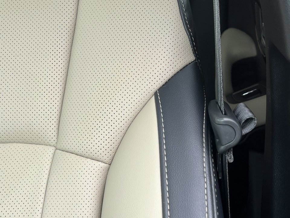 Used 2023 Subaru Outback Limited image 16