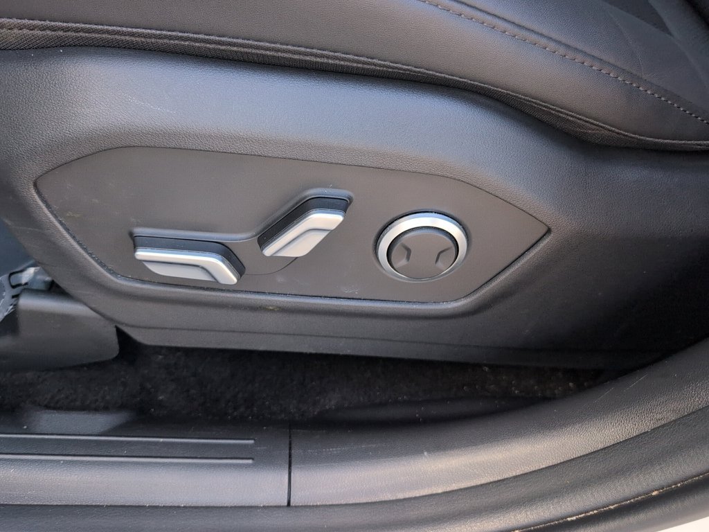 Used 2026 Hyundai Santa Fe SEL FWD image 9
