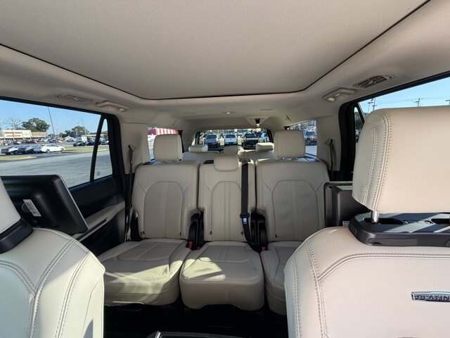 Certified 2021 Ford Expedition Max Platinum AWD/4WD image 12