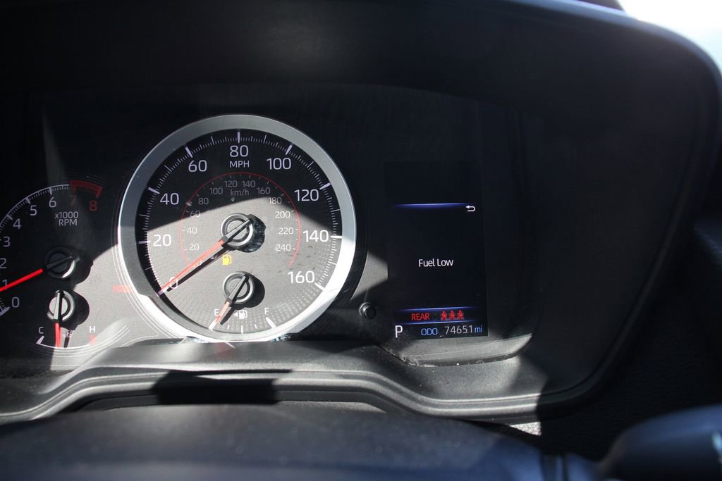 Used 2020 Toyota Corolla SE w/ Carpet Mat Package (TMS) FWD image 31