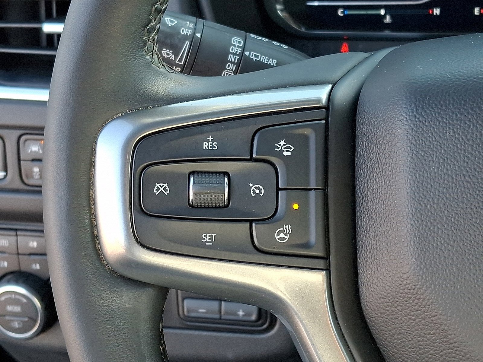 Used 2024 Chevrolet Tahoe Z71 w/ Z71 Off-Road Package image 20