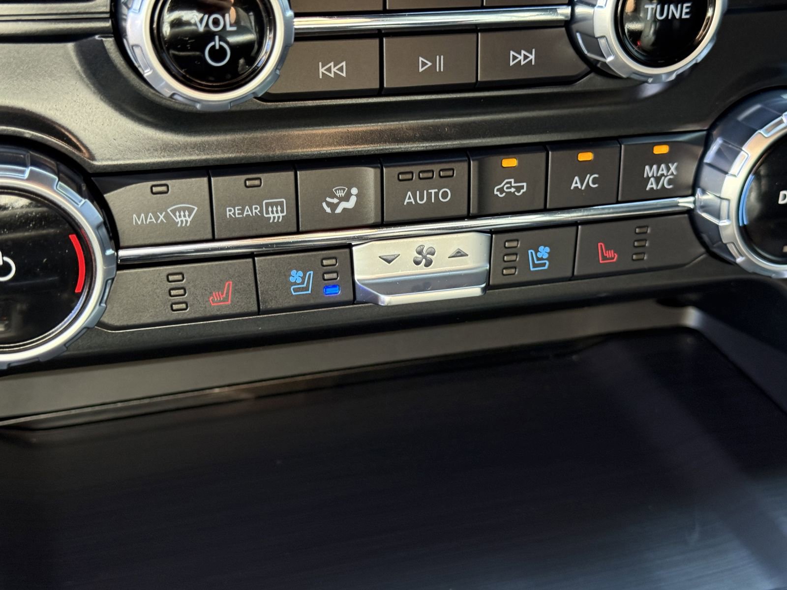 Certified 2022 Ford F150 Raptor AWD/4WD image 22