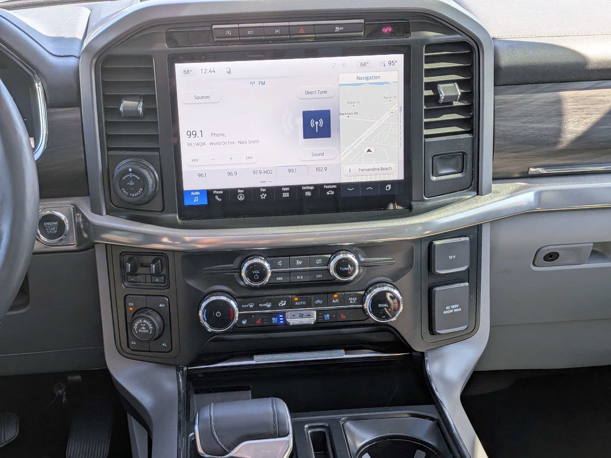 Certified 2024 Ford F150 Lariat w/ Tow/Haul Package AWD/4WD image 19