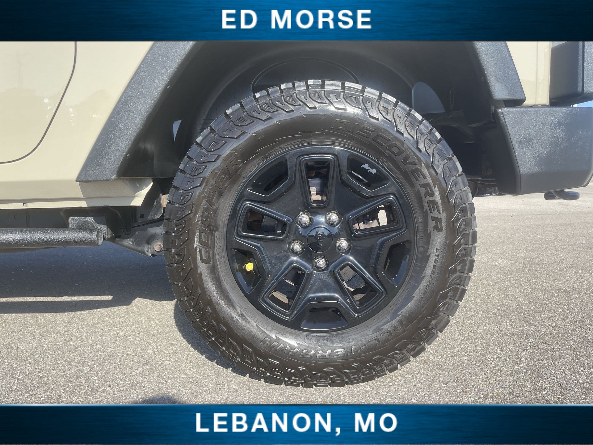Used 2018 Jeep Wrangler Sport AWD/4WD image 27