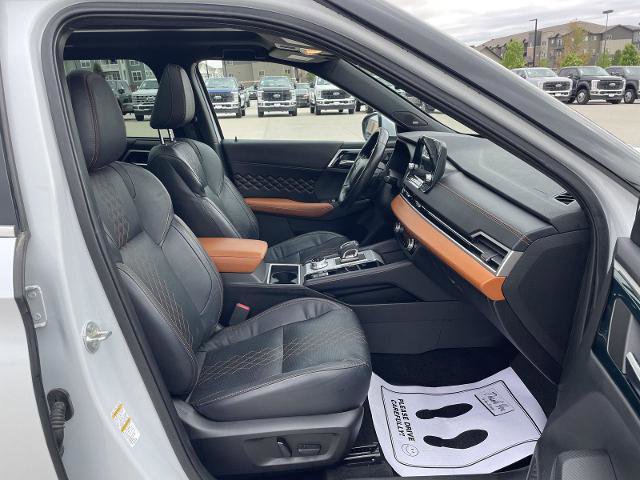 Used 2022 Mitsubishi Outlander SEL AWD/4WD image 18