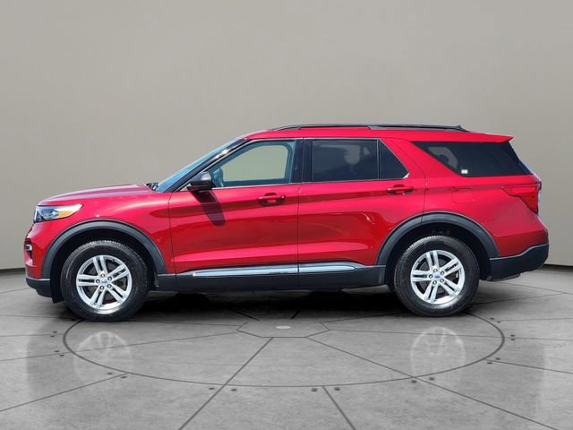 Certified 2023 Ford Explorer XLT w/ Equipment Group 202A AWD/4WD image 9