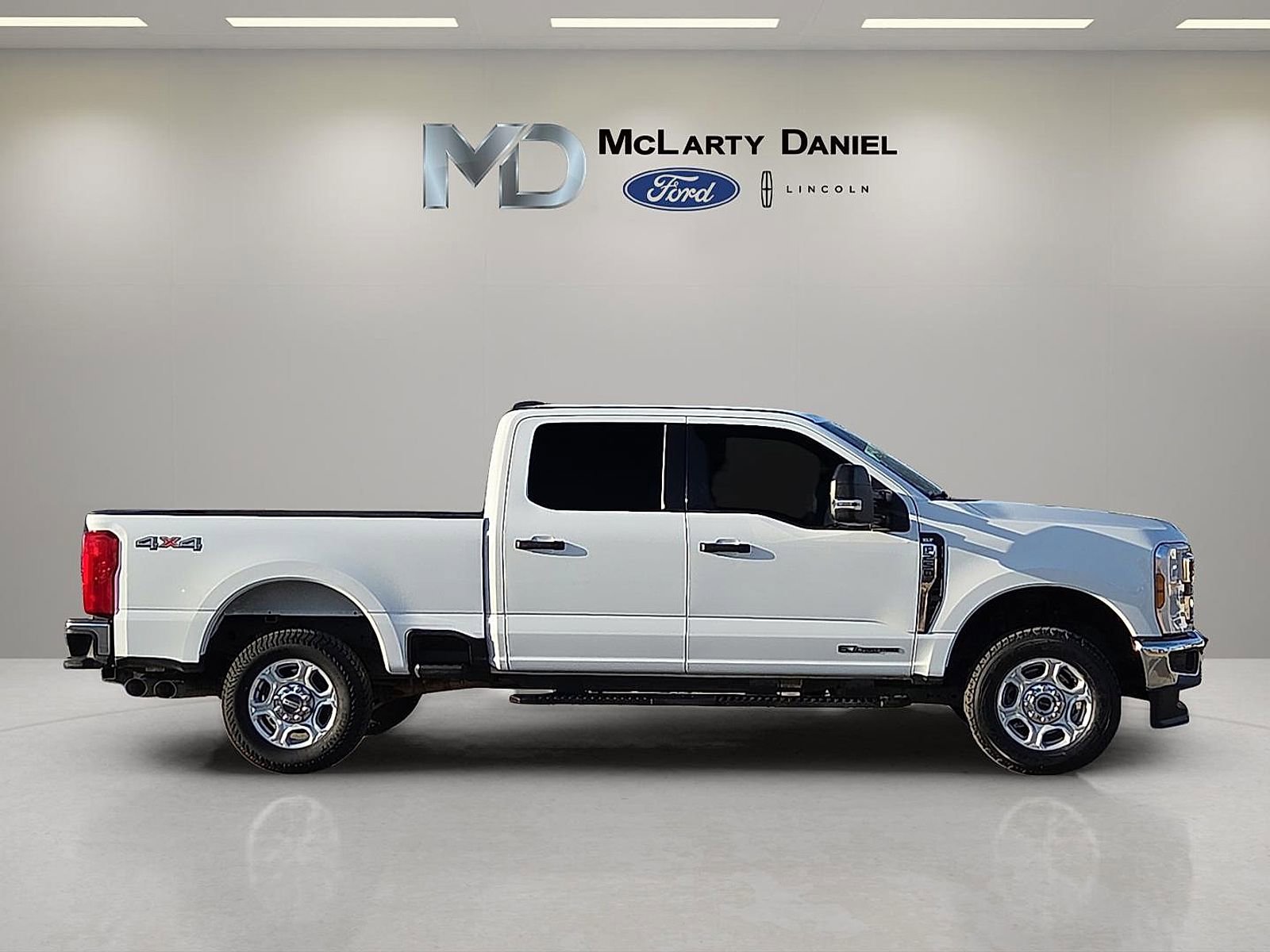 Certified 2025 Ford F250 XLT image 6