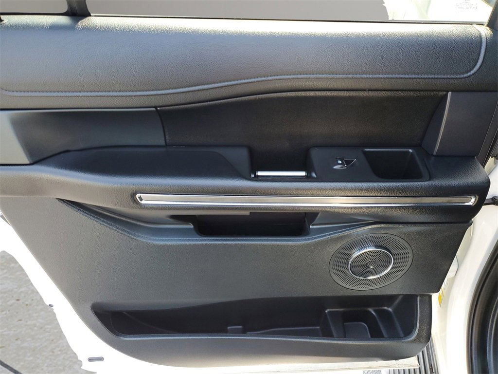 Certified 2021 Ford Expedition Max XLT image 10