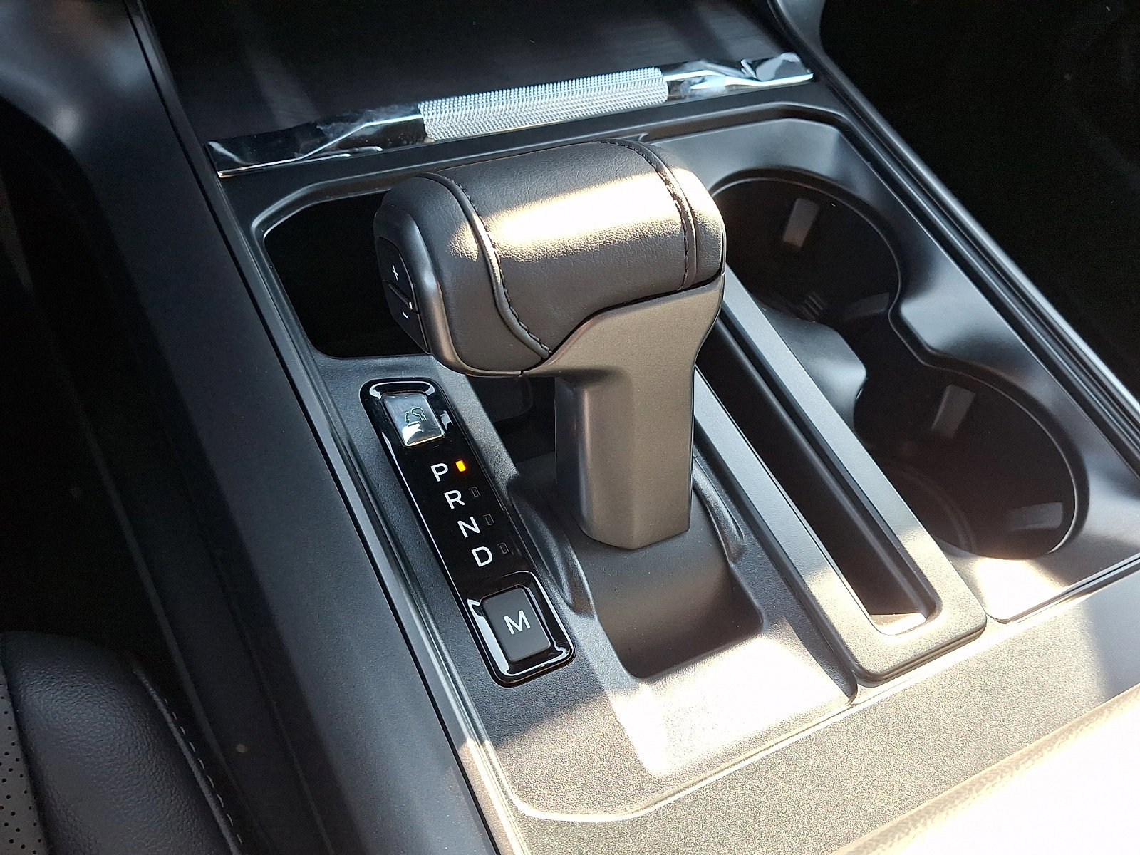 Certified 2024 Ford F150 Lariat w/ Equipment Group 502A High image 21