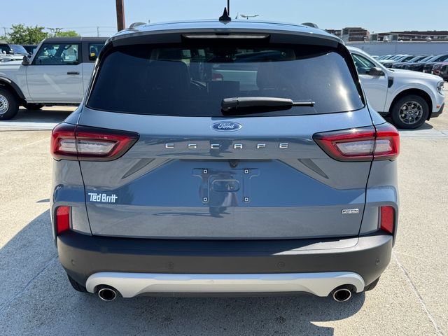 Certified 2025 Ford Escape SE FWD image 9