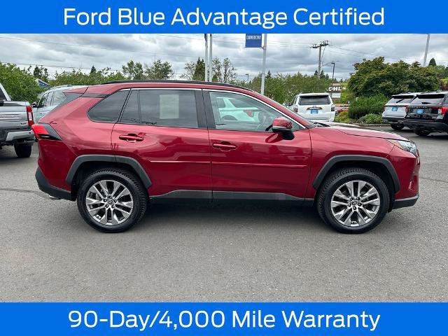 Used 2022 Toyota RAV4 XLE Premium FWD image 9