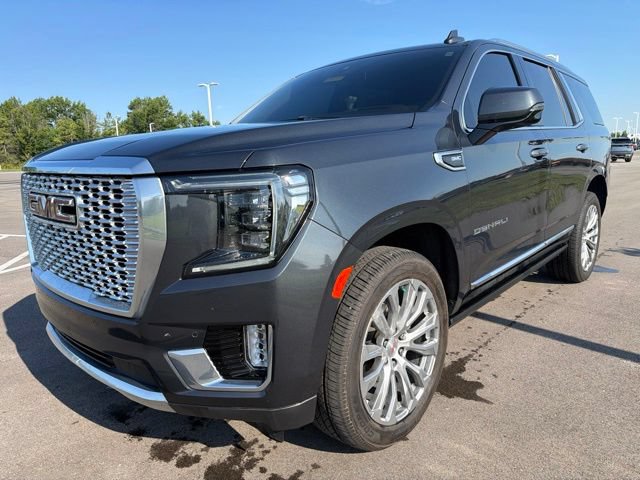 Used 2022 GMC Yukon Denali AWD/4WD image 2