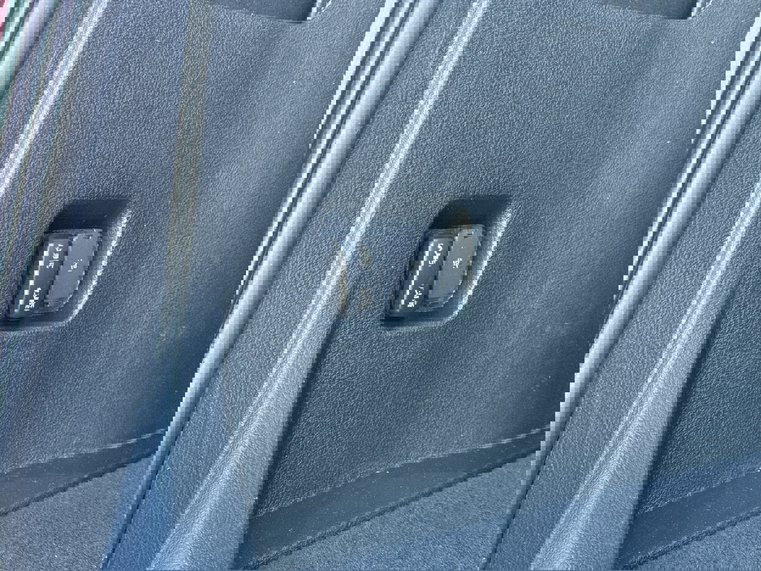 Certified 2022 Ford Edge Titanium w/ Equipment Group 301A image 28