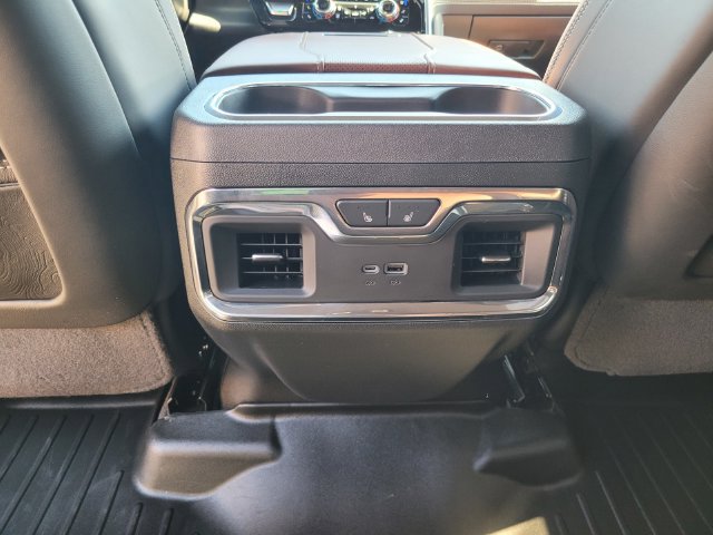 Used 2024 GMC Sierra 2500 Denali Ultimate AWD/4WD image 15