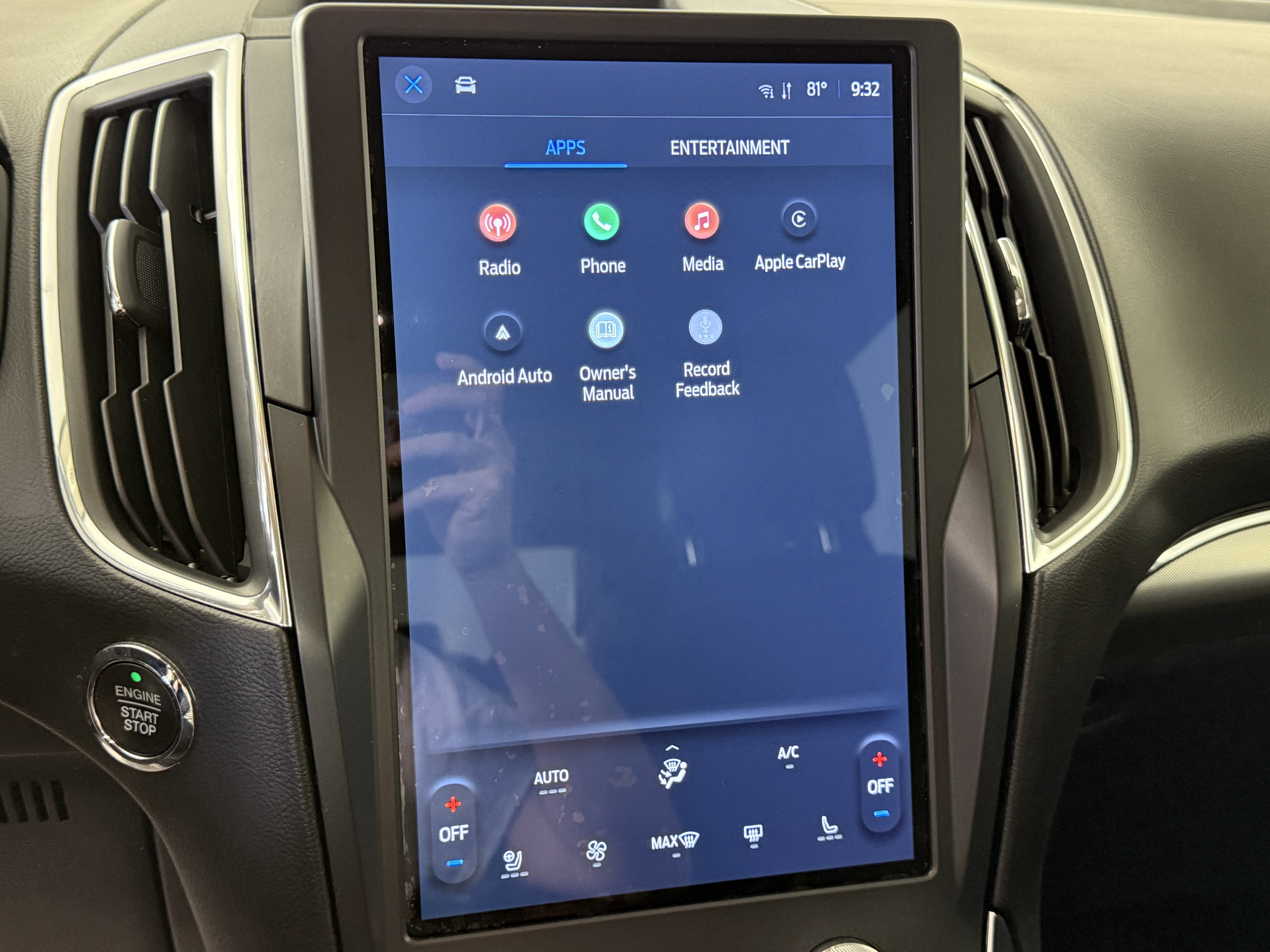 Certified 2023 Ford Edge Titanium w/ Cargo Accessory Package image 18