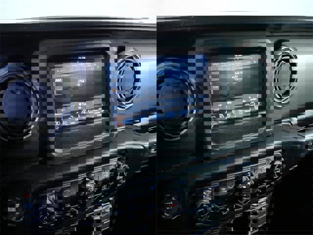 Used 2022 Jeep Wrangler Sport image 17