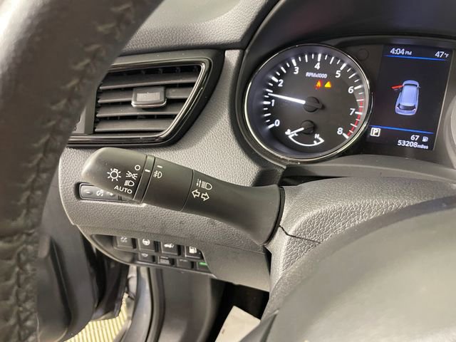 Used 2019 Nissan Rogue SL w/ Premium Package image 18