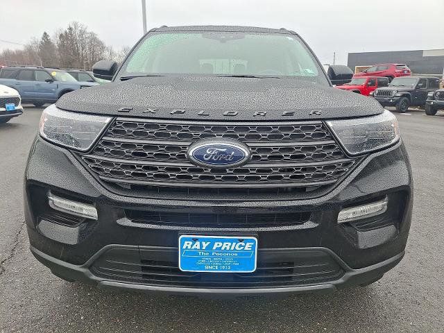 Certified 2022 Ford Explorer XLT w/ Equipment Group 202A image 7