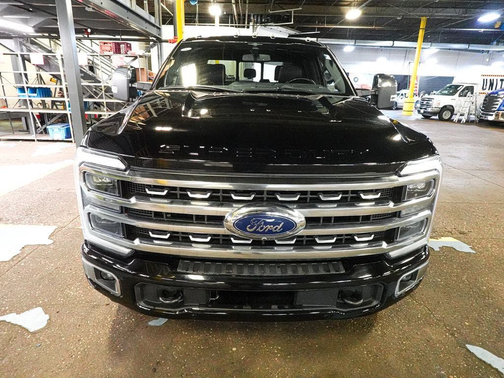 Certified 2023 Ford F350 Platinum w/ Tremor Off-Road Package AWD/4WD image 2