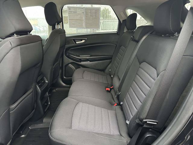 Certified 2024 Ford Edge SE w/ Black Appearance Package AWD/4WD image 11