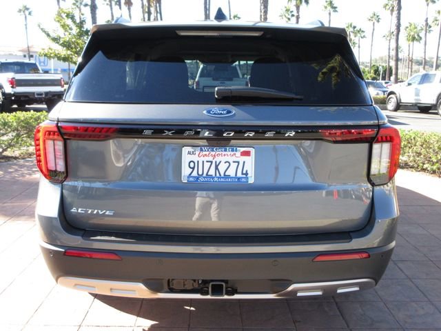 Certified 2025 Ford Explorer Active w/ Active Comfort Package image 3