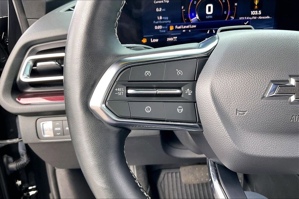 Used 2025 Chevrolet Traverse Z71 w/ Enhanced Driving Package AWD/4WD image 17