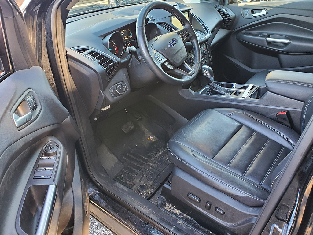 Certified 2018 Ford Escape Titanium FWD image 6