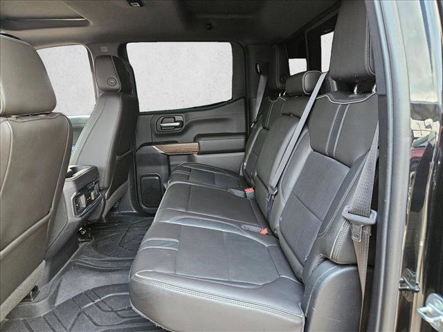 Used 2019 Chevrolet Silverado 1500 High Country w/ Technology Package AWD/4WD image 16