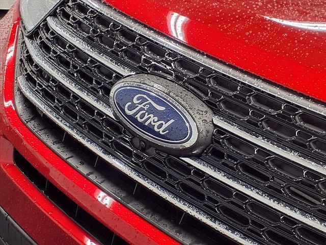 Certified 2023 Ford Explorer XLT w/ Equipment Group 202A image 31