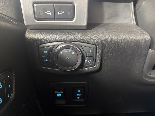 Certified 2019 Ford F150 Platinum w/ Equipment Group 701A Luxury AWD/4WD image 20
